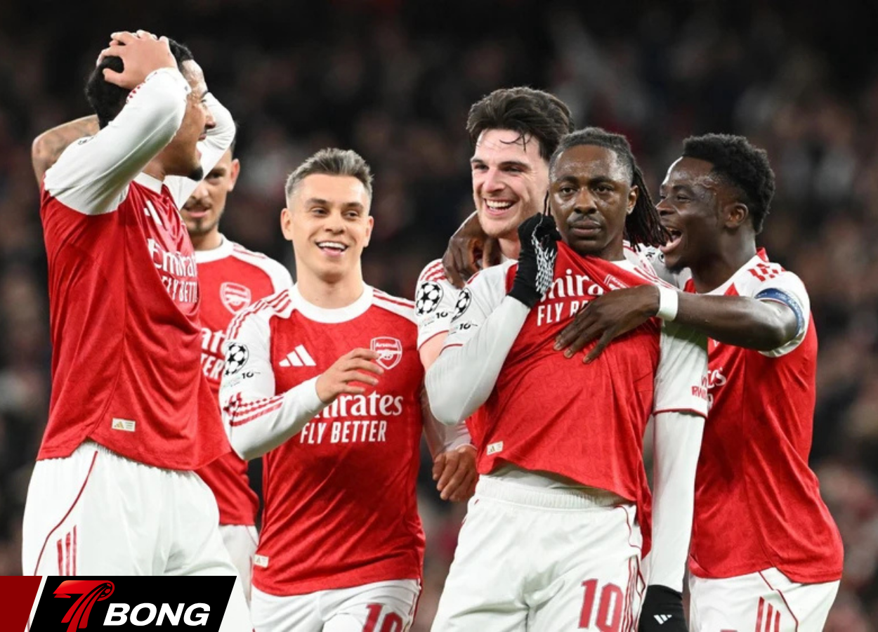 Arsenal dẫn đầu giai đoạn khởi đầu với thành tích tuyệt đối 8 trận toàn thắng